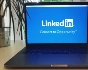 Como utilizar o LinkedIn para marketing industrial B2B?